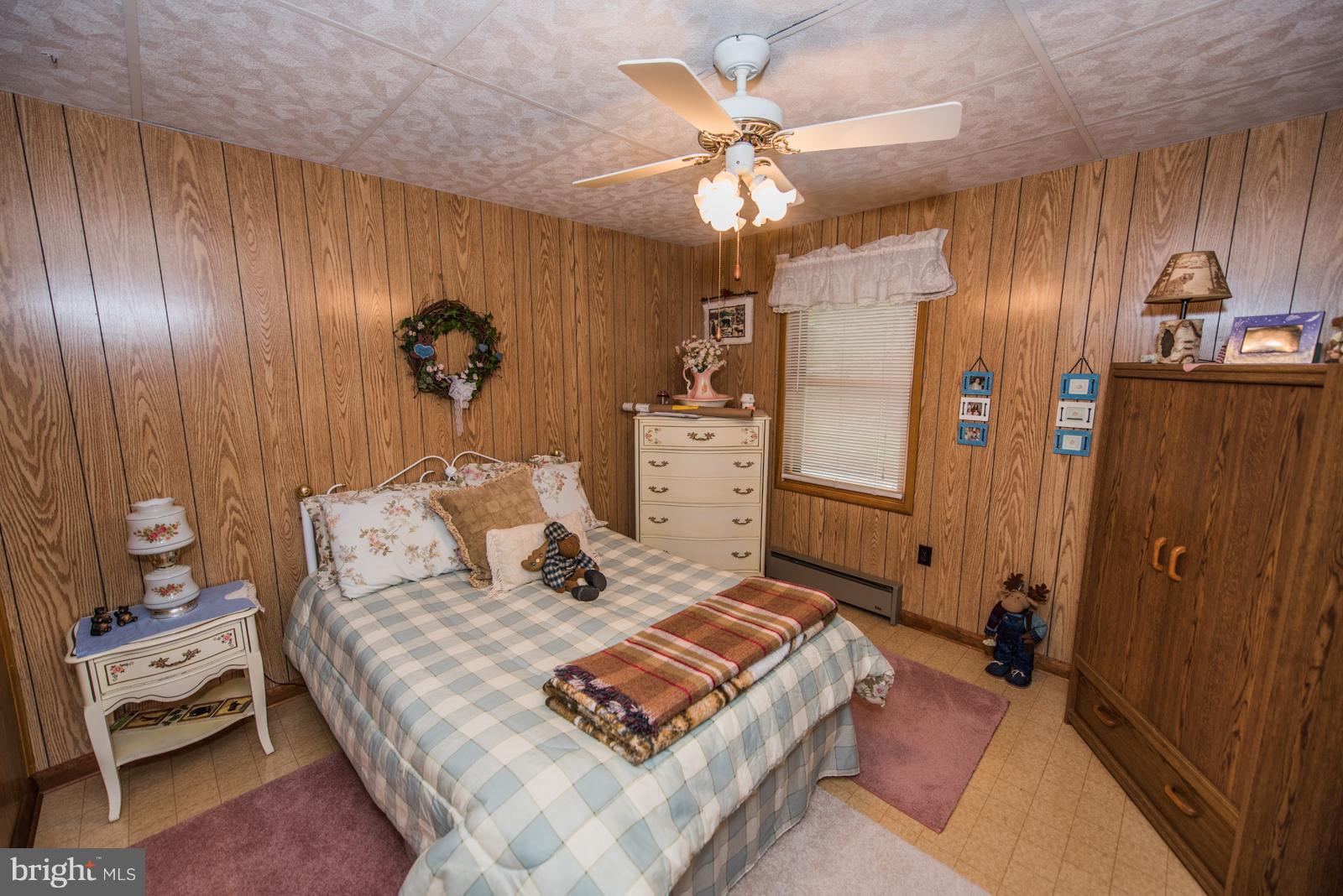 ROUSE MOUNTAIN - Residential