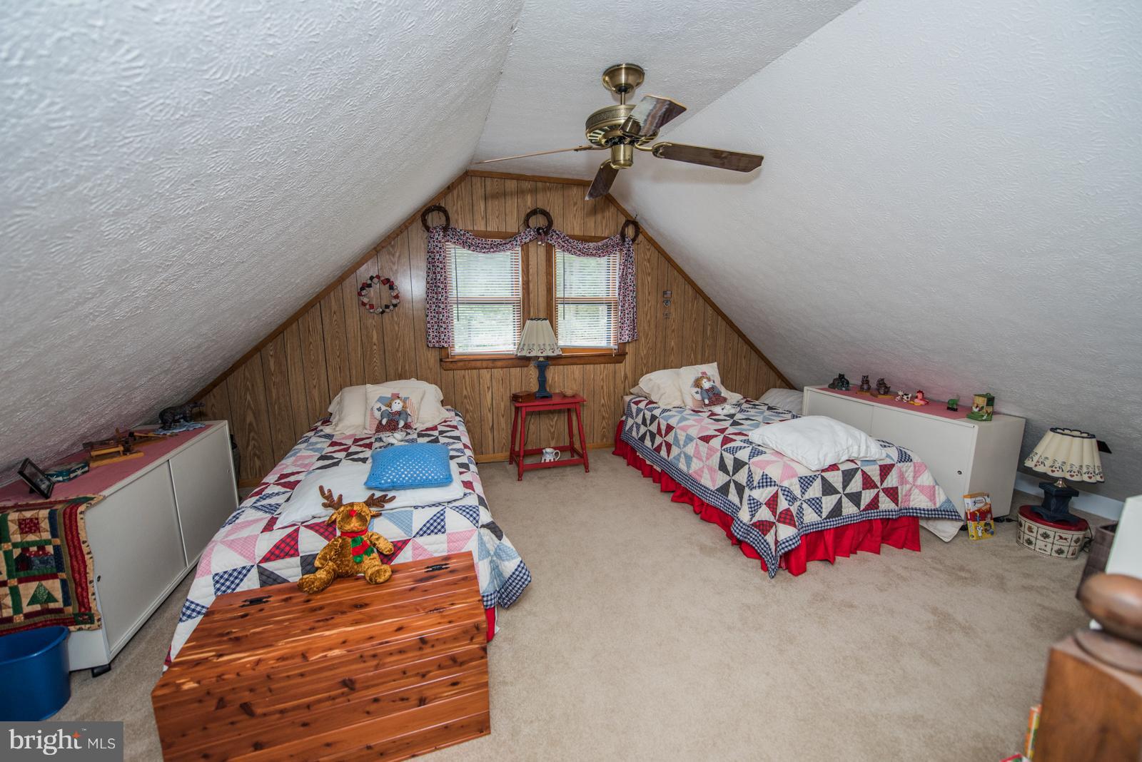 ROUSE MOUNTAIN - Residential