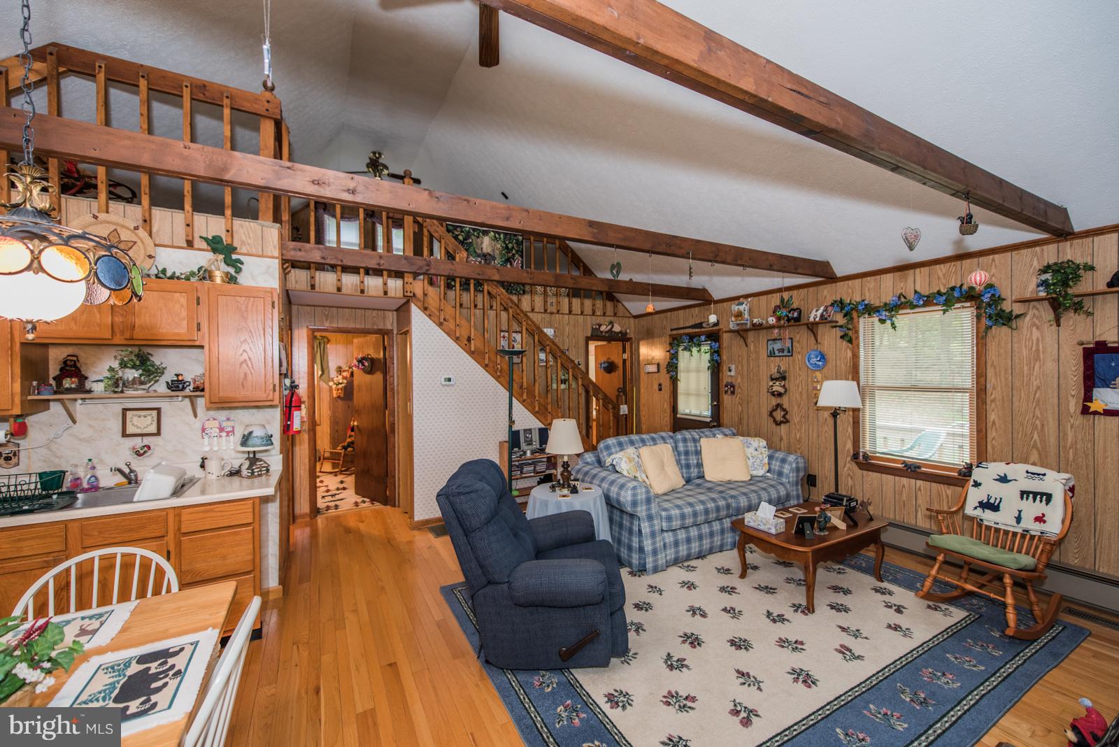 ROUSE MOUNTAIN - Residential