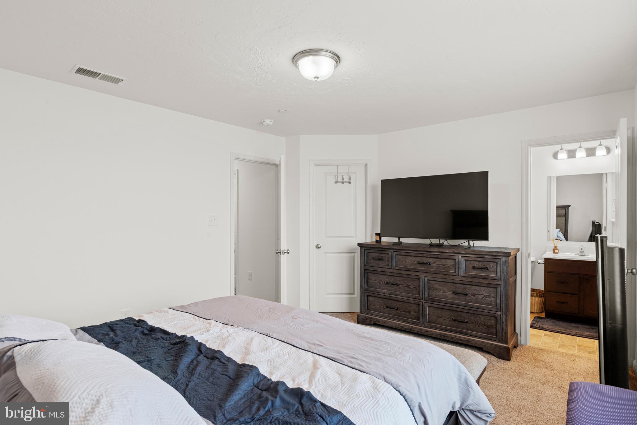 HOMESTEAD ACRES - Residential