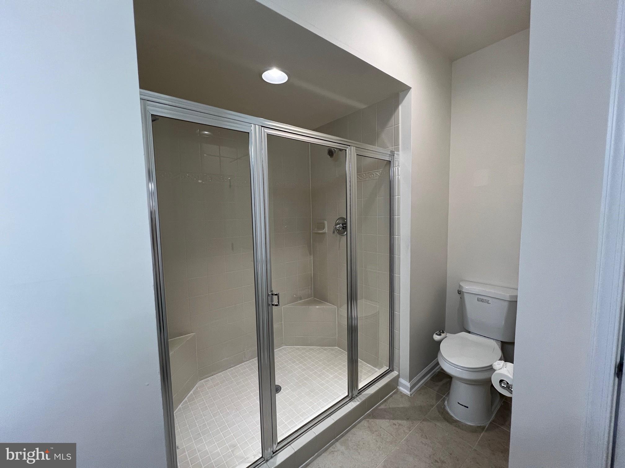 LINTON AT BALLENGER - Residential Lease