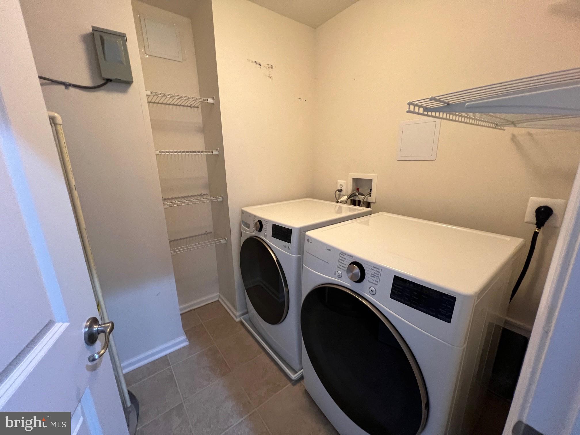 LINTON AT BALLENGER - Residential Lease