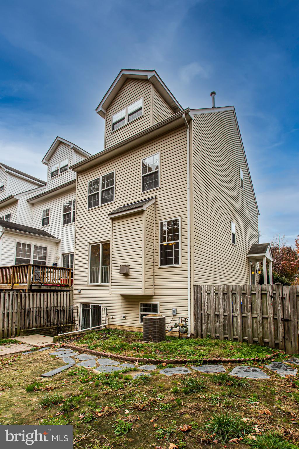 ASPEN WOODS - Residential