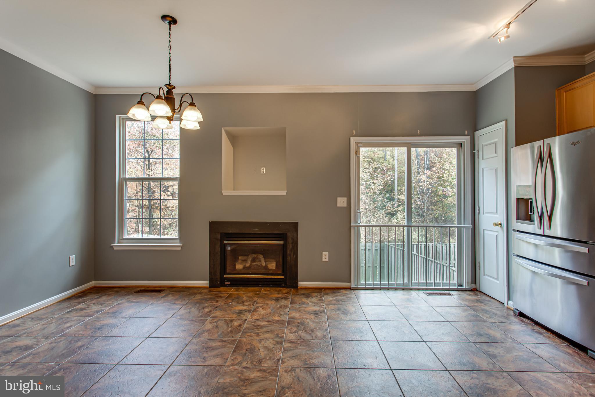 ASPEN WOODS - Residential