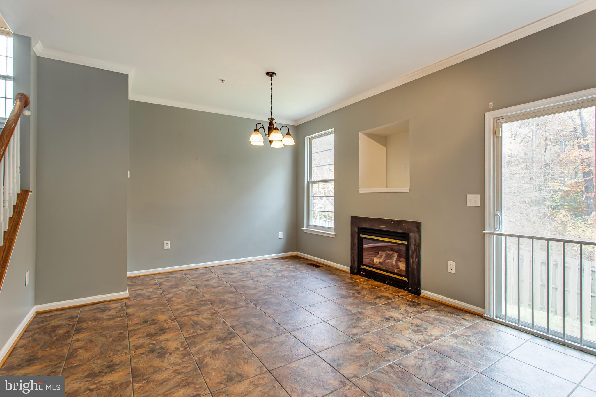 ASPEN WOODS - Residential