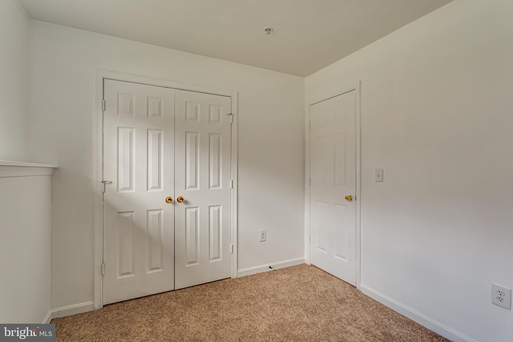 ASPEN WOODS - Residential