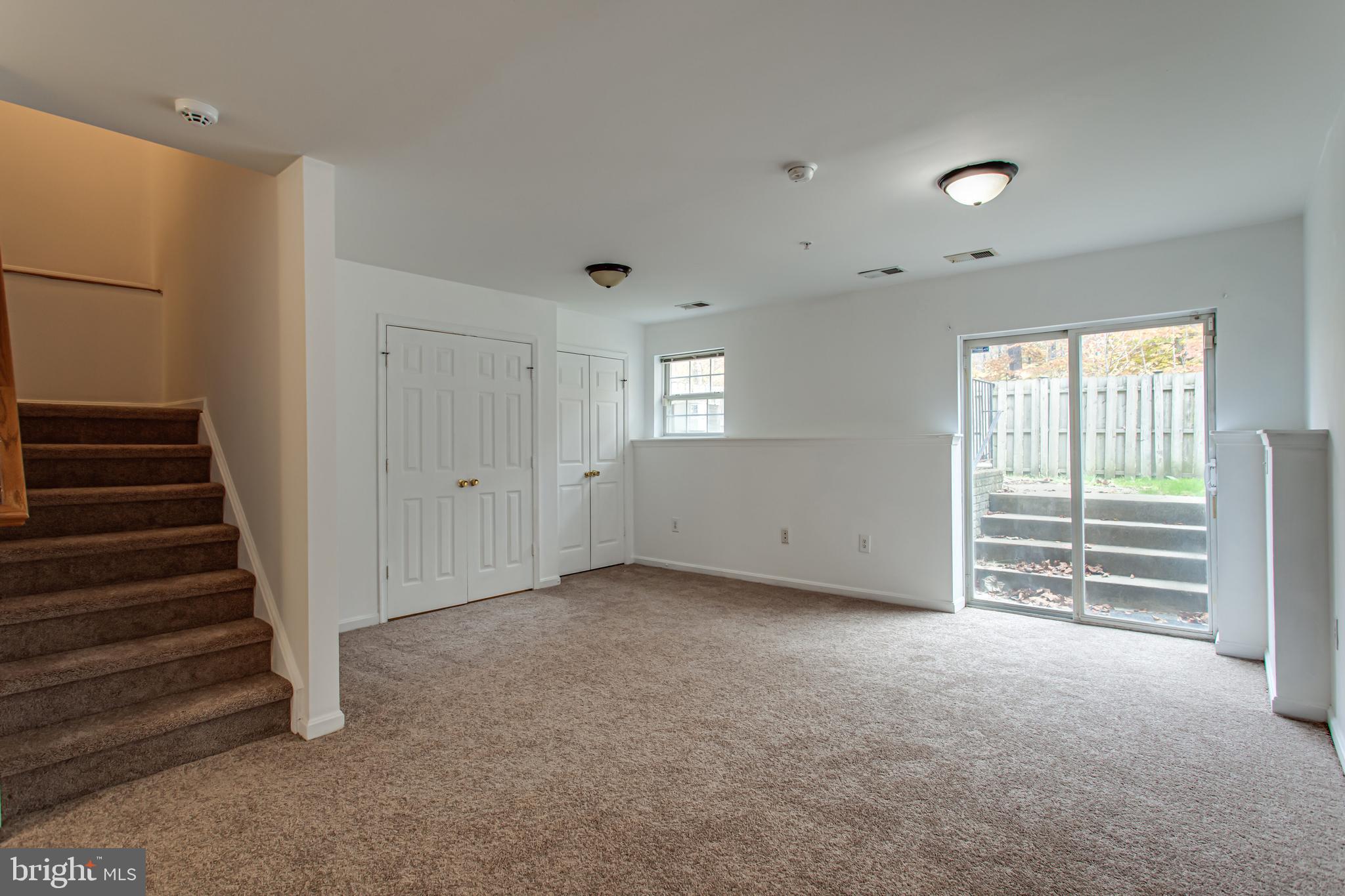 ASPEN WOODS - Residential