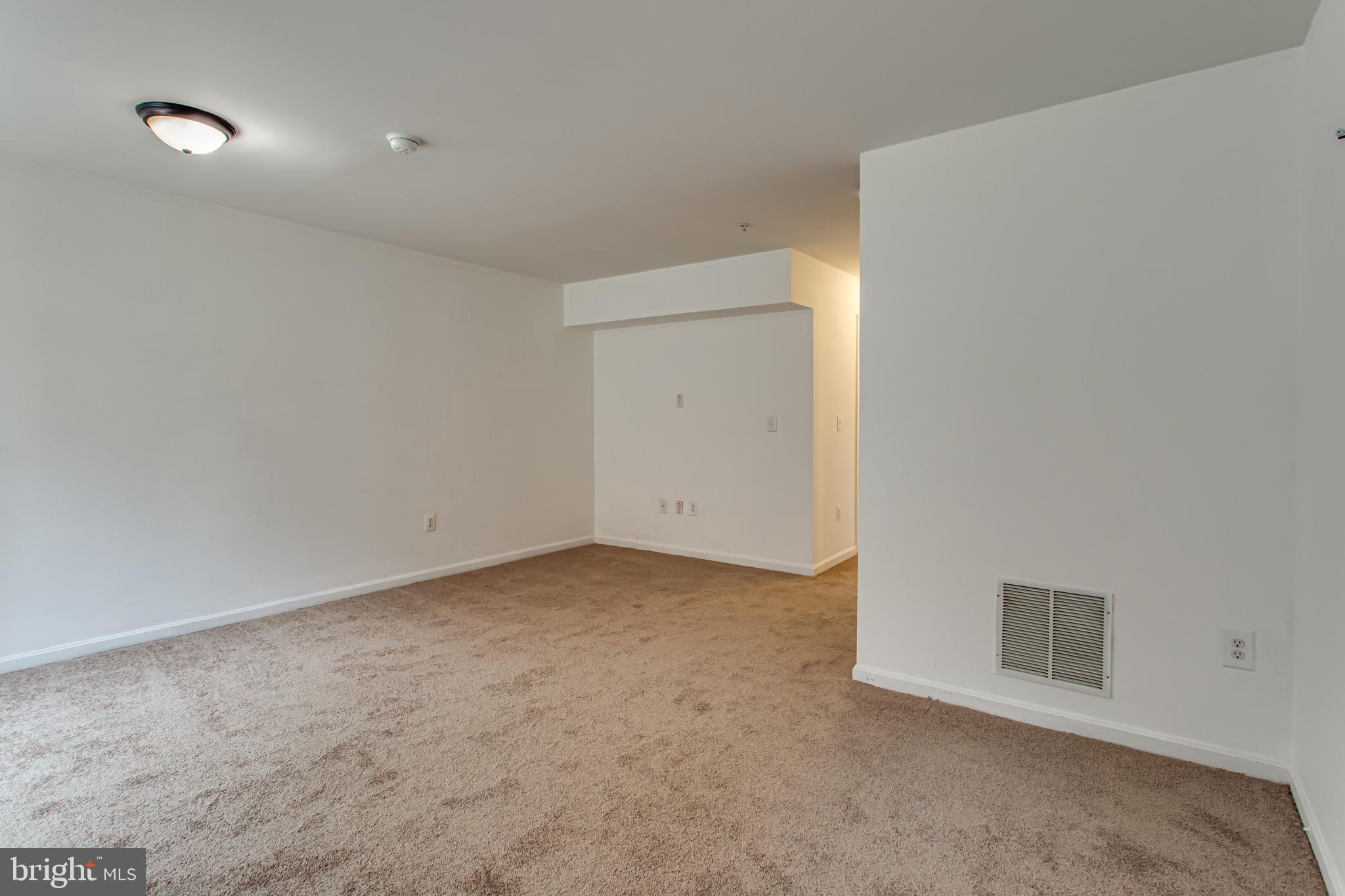 ASPEN WOODS - Residential