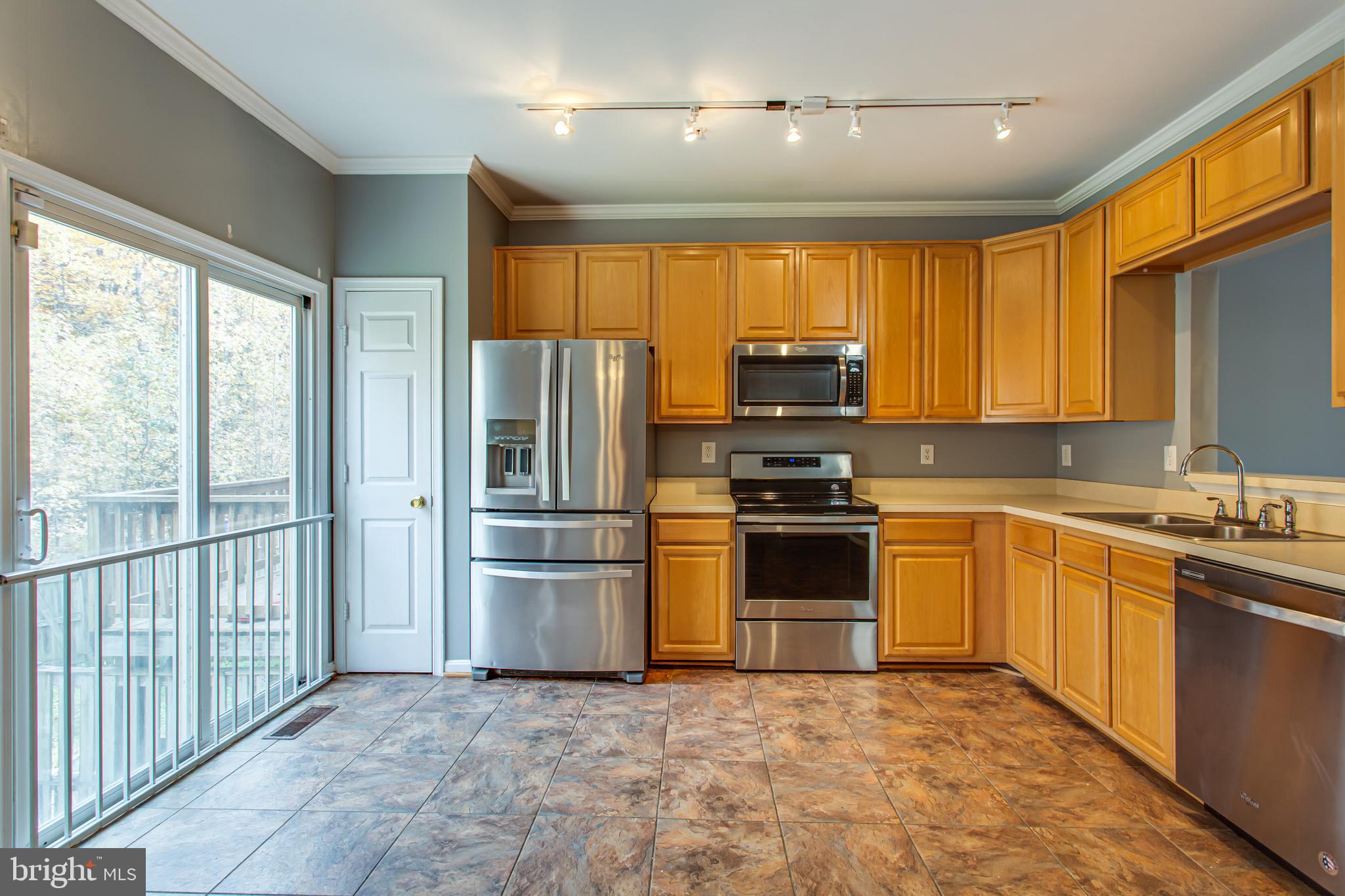 ASPEN WOODS - Residential