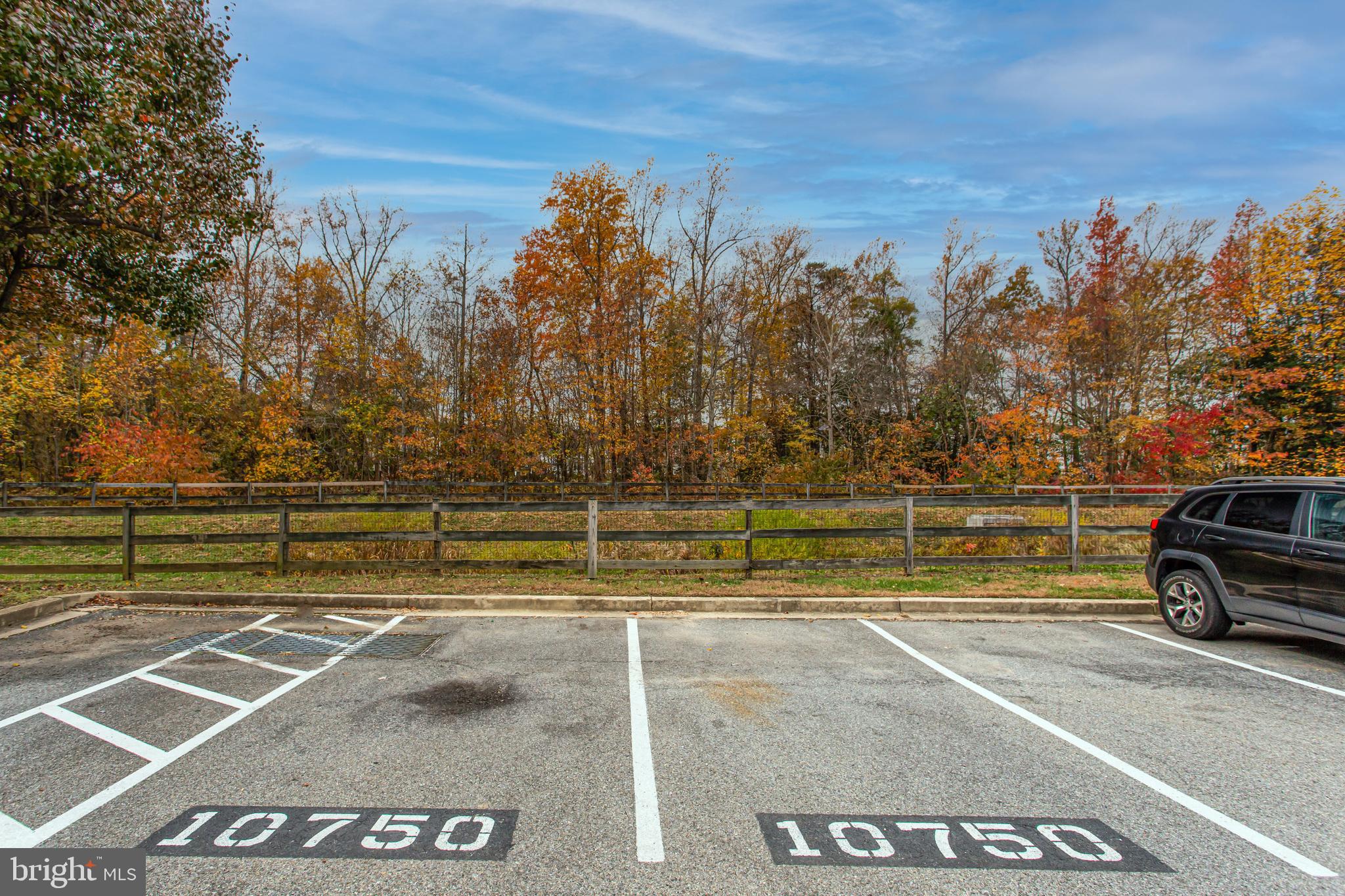 ASPEN WOODS - Residential