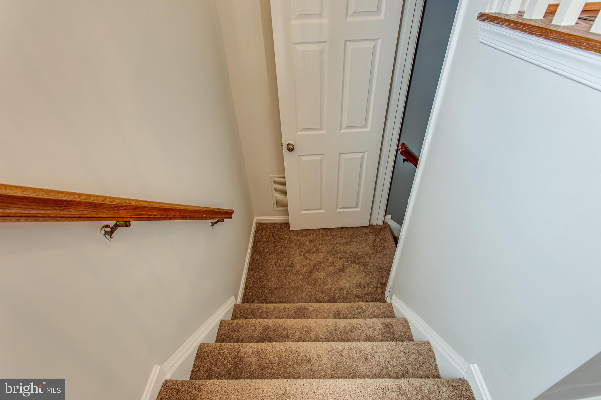 ASPEN WOODS - Residential