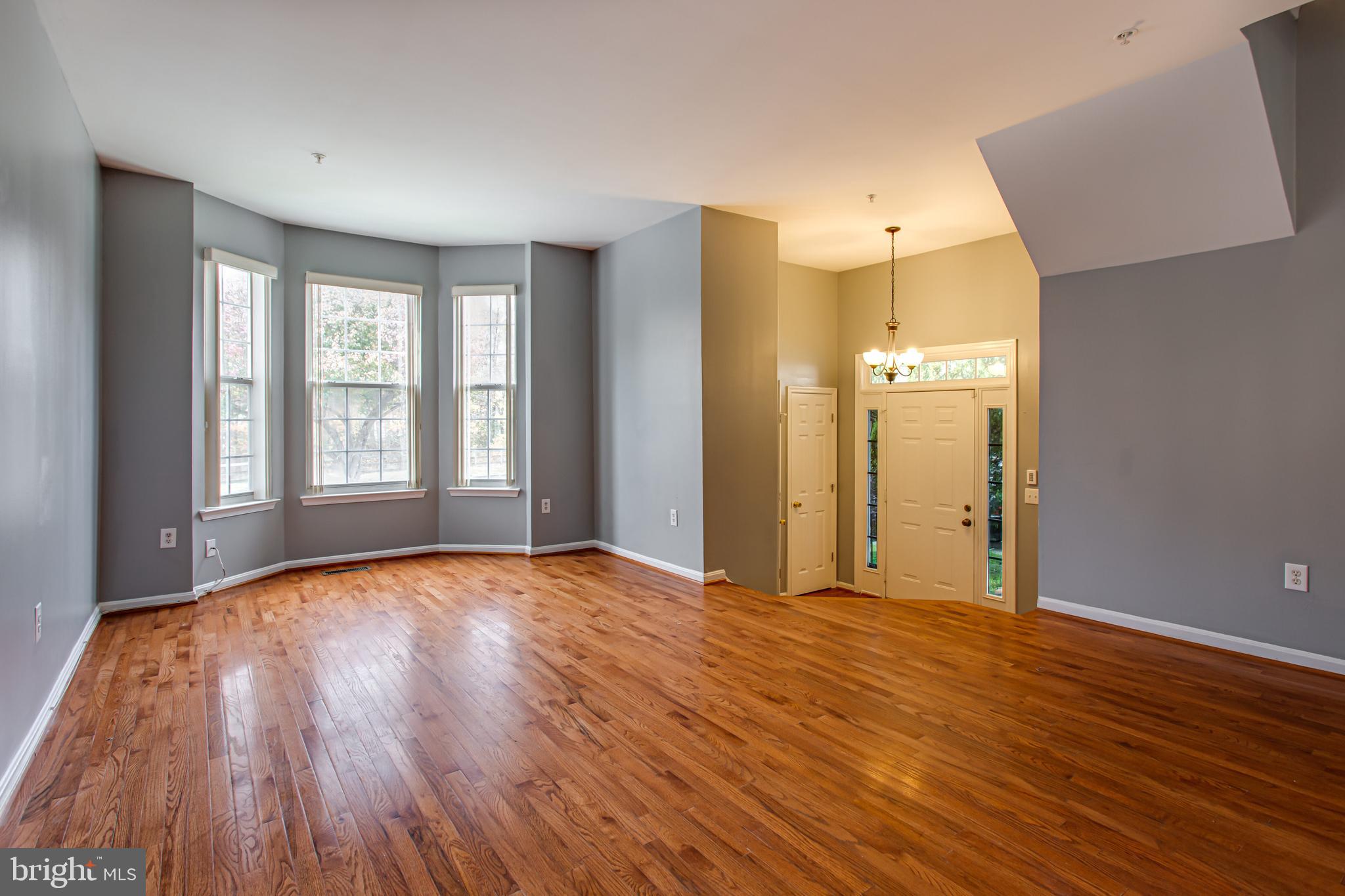 ASPEN WOODS - Residential