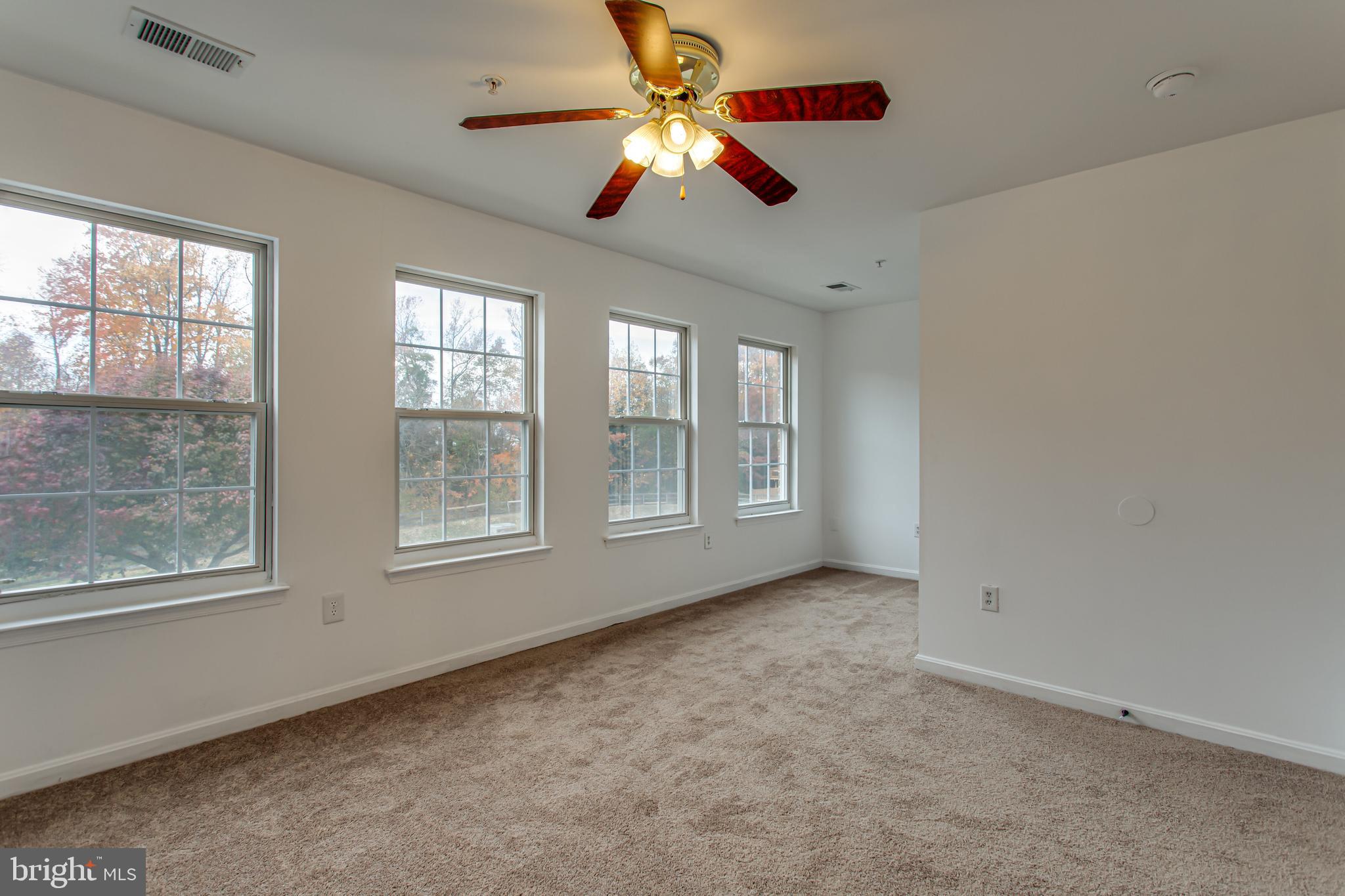 ASPEN WOODS - Residential