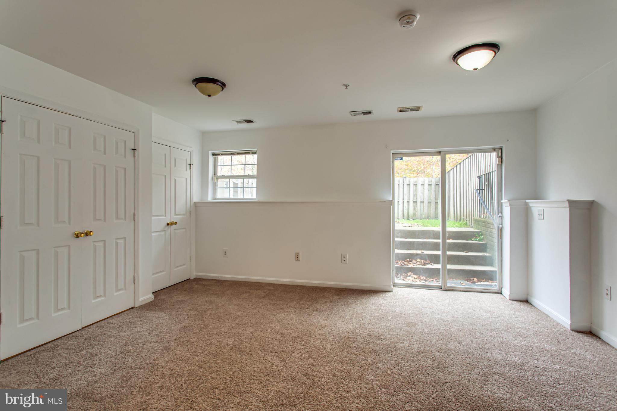 ASPEN WOODS - Residential