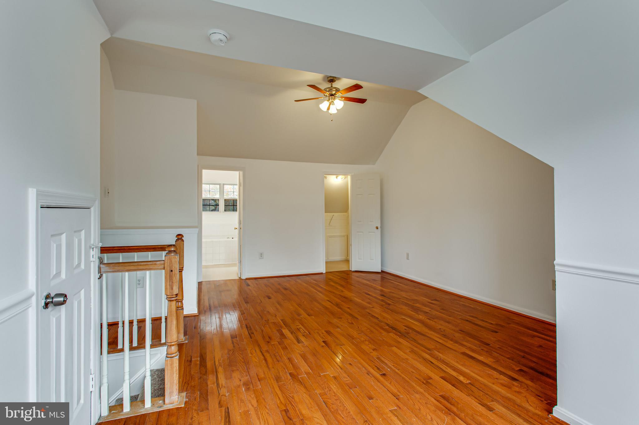 ASPEN WOODS - Residential