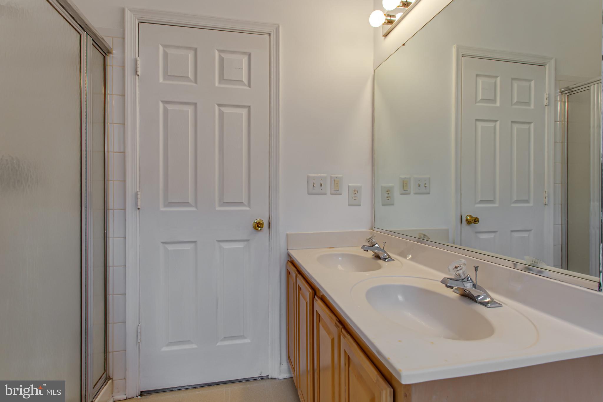 ASPEN WOODS - Residential