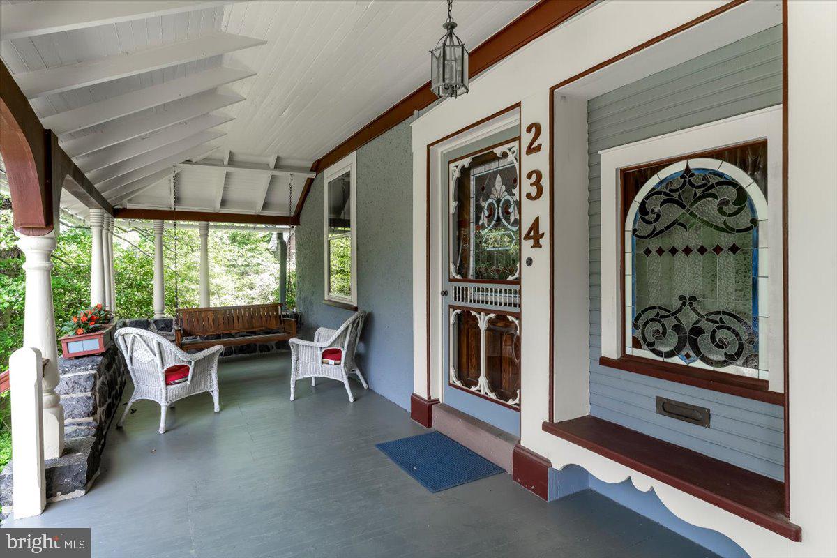 SOUTH WAYNE - Residential