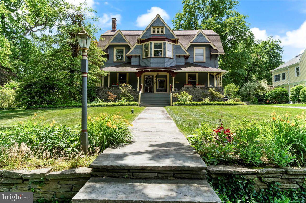 SOUTH WAYNE - Residential