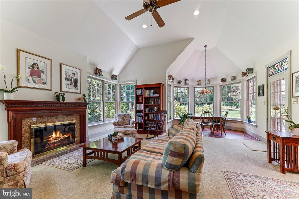 SOUTH WAYNE - Residential