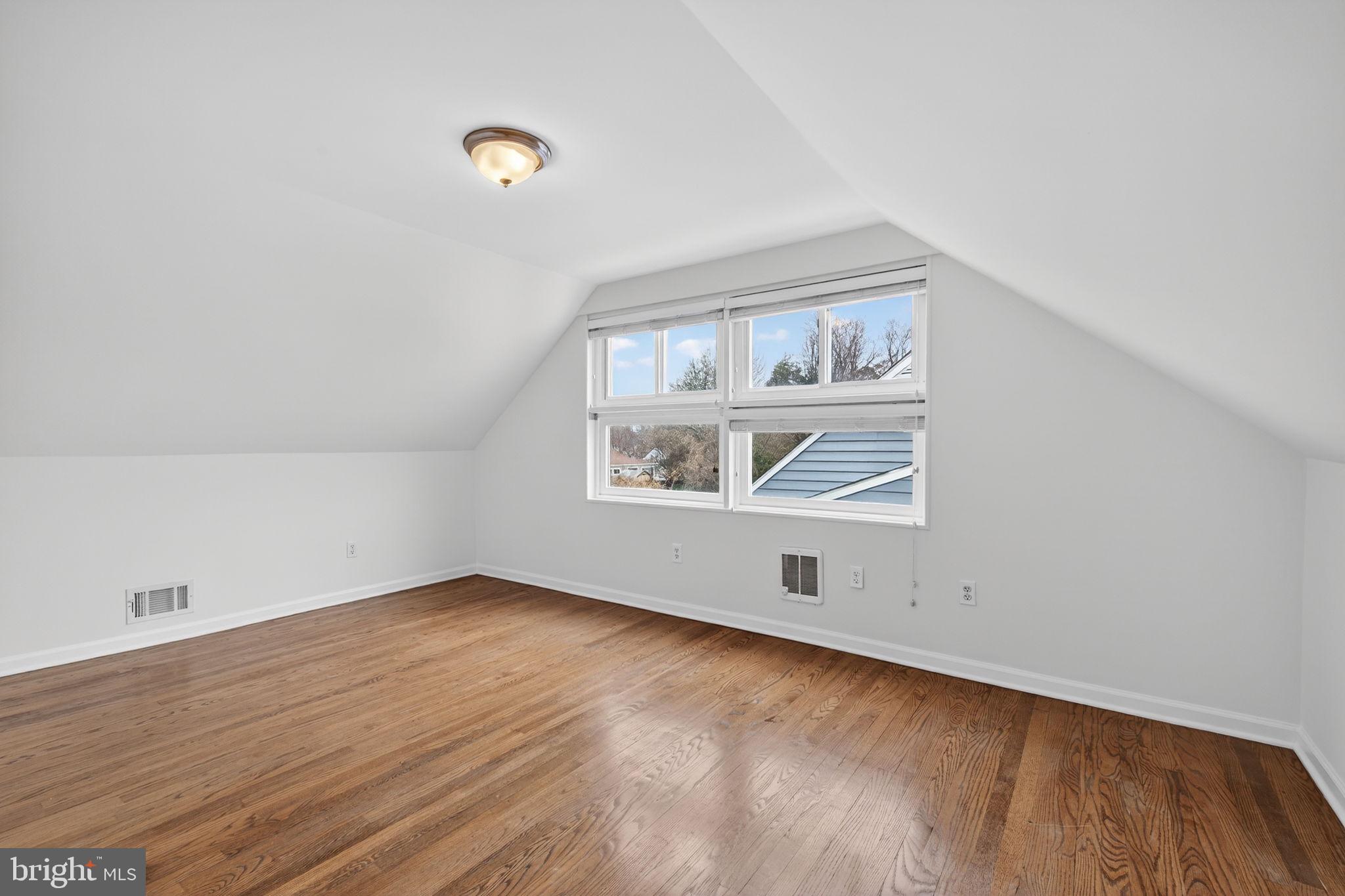 TWINBROOK - Residential