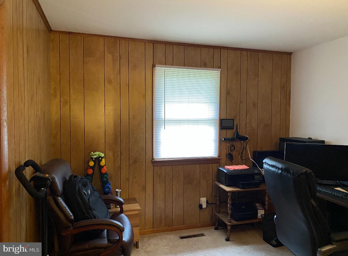 LEACHBURG - Residential Lease