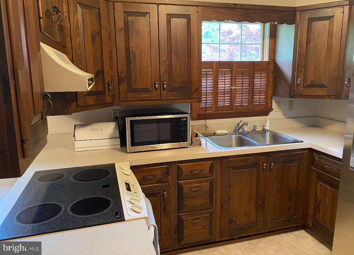 LEACHBURG - Residential Lease