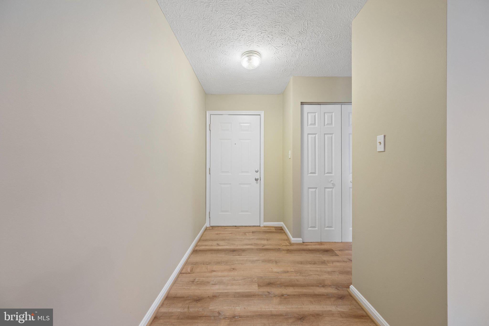 2108 WHITEHALL 1B