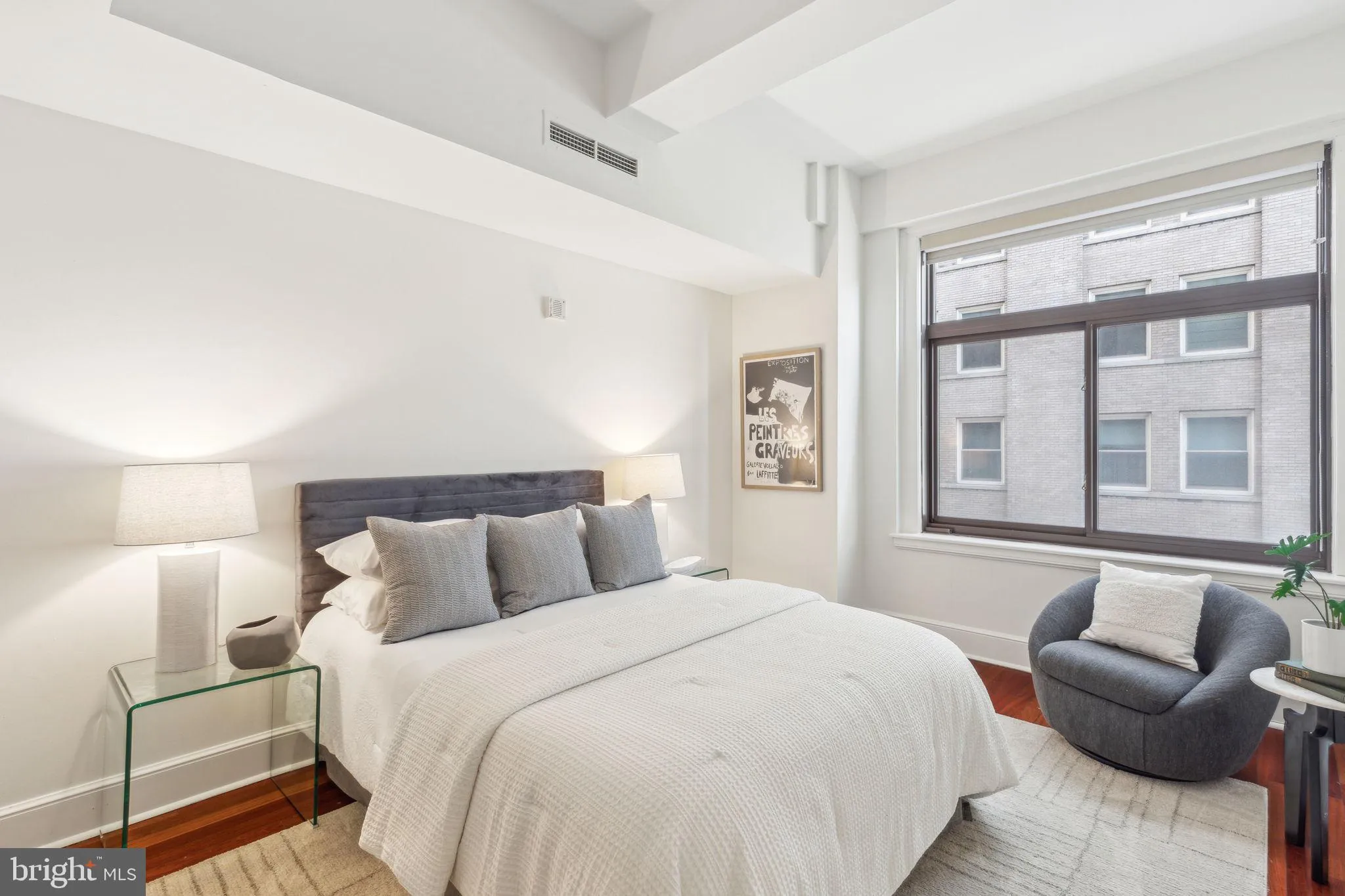 Philadelphia, Pennsylvania 19102, United States, 1 Bedroom Bedrooms, ,1 BathroomBathrooms,Residential,Active,123334