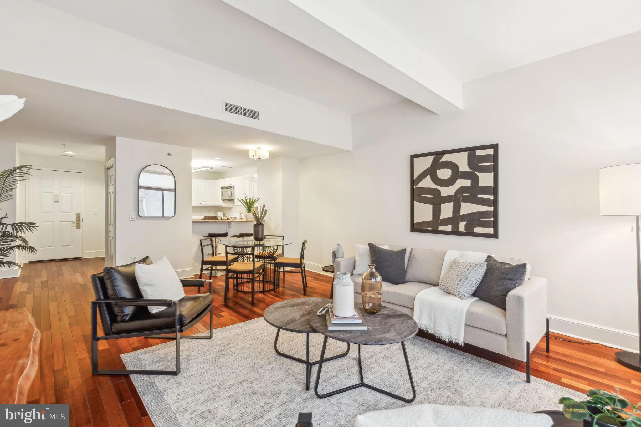 Philadelphia, Pennsylvania 19102, United States, 1 Bedroom Bedrooms, ,1 BathroomBathrooms,Residential,Active,123334