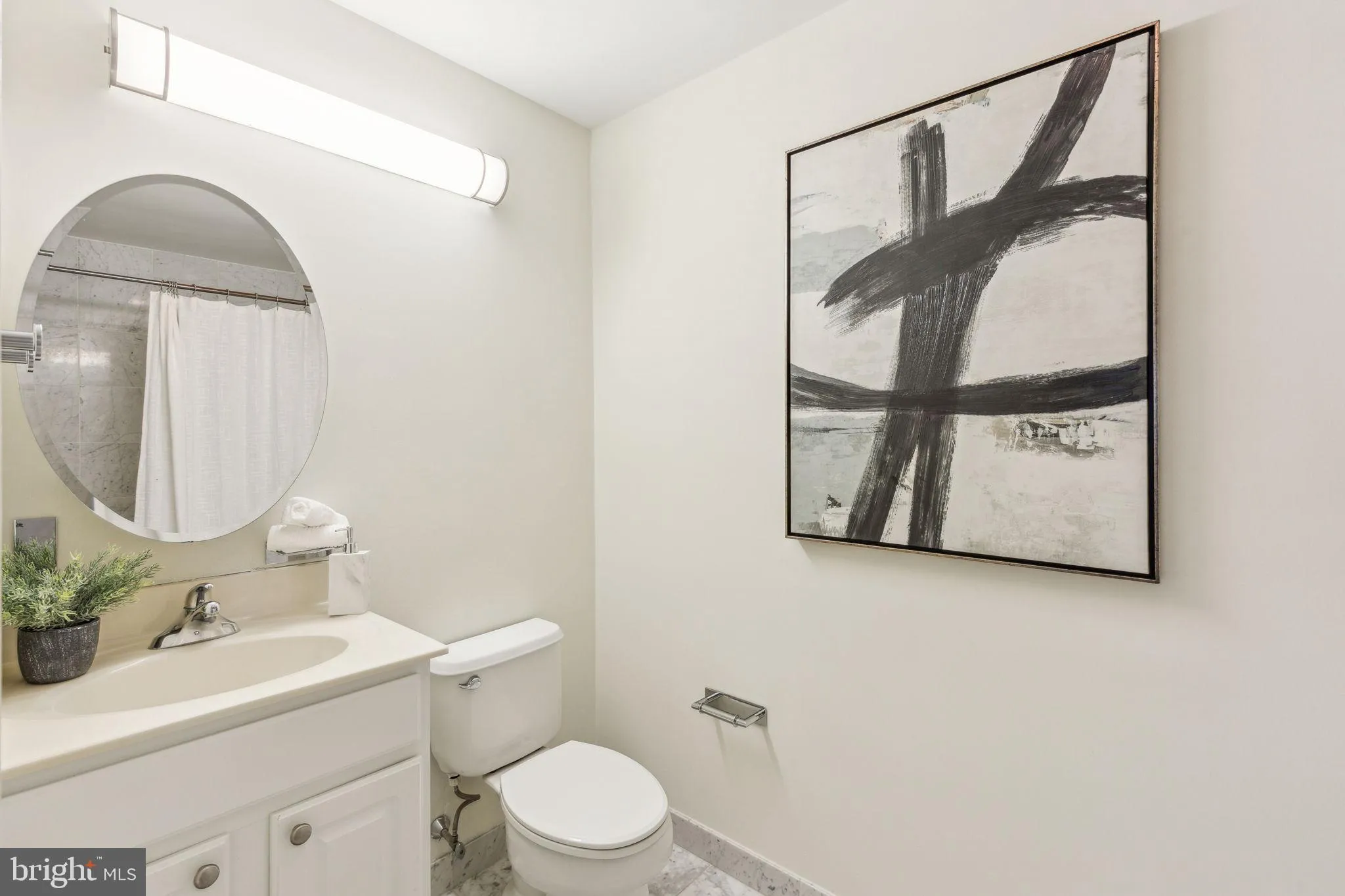 Philadelphia, Pennsylvania 19102, United States, 1 Bedroom Bedrooms, ,1 BathroomBathrooms,Residential,Active,123334