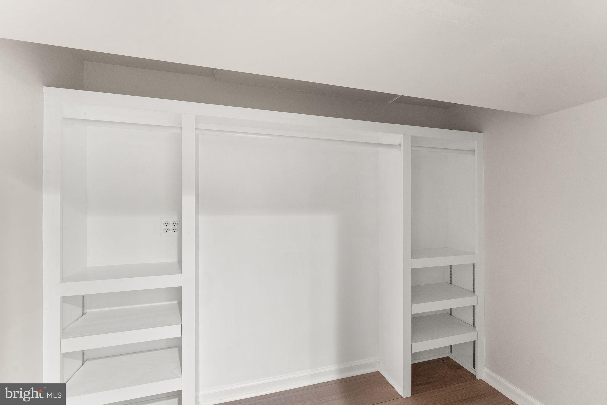 KINCAID FOREST - Residential