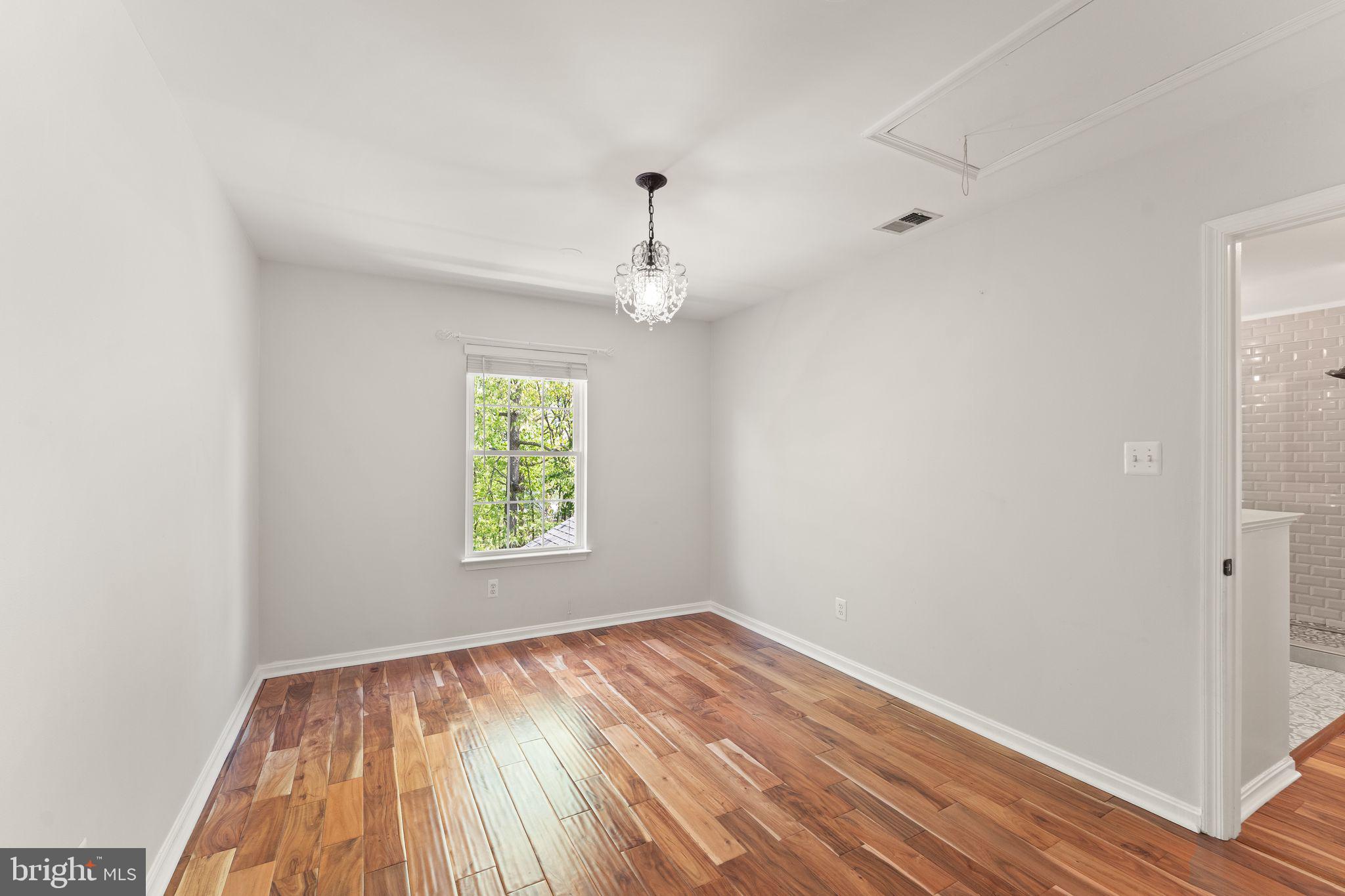 KINCAID FOREST - Residential