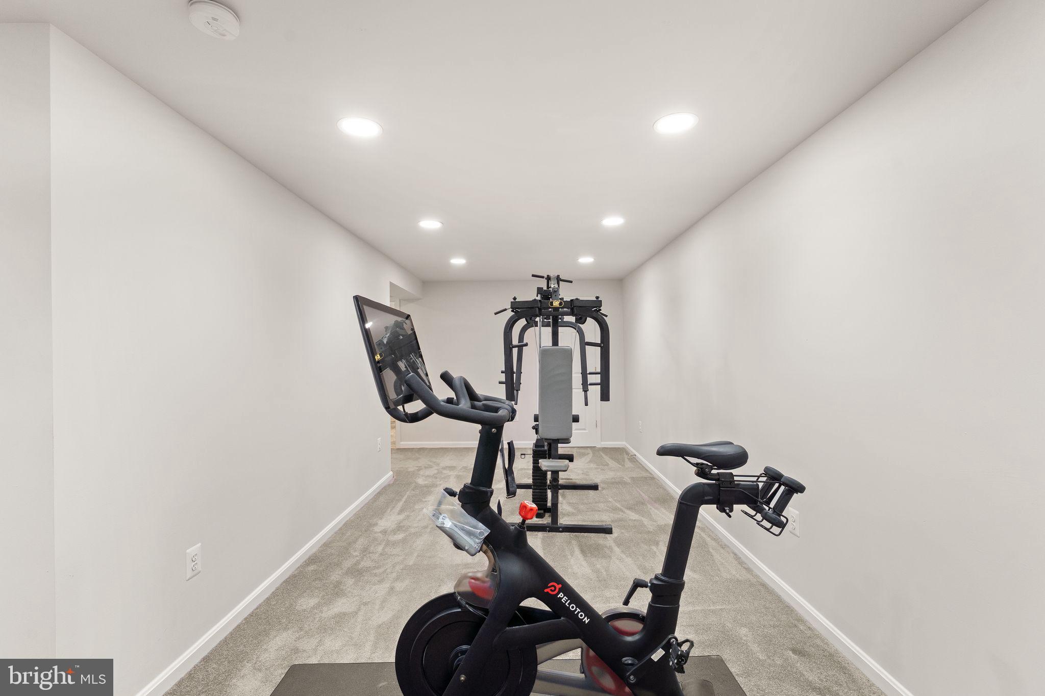 KINCAID FOREST - Residential