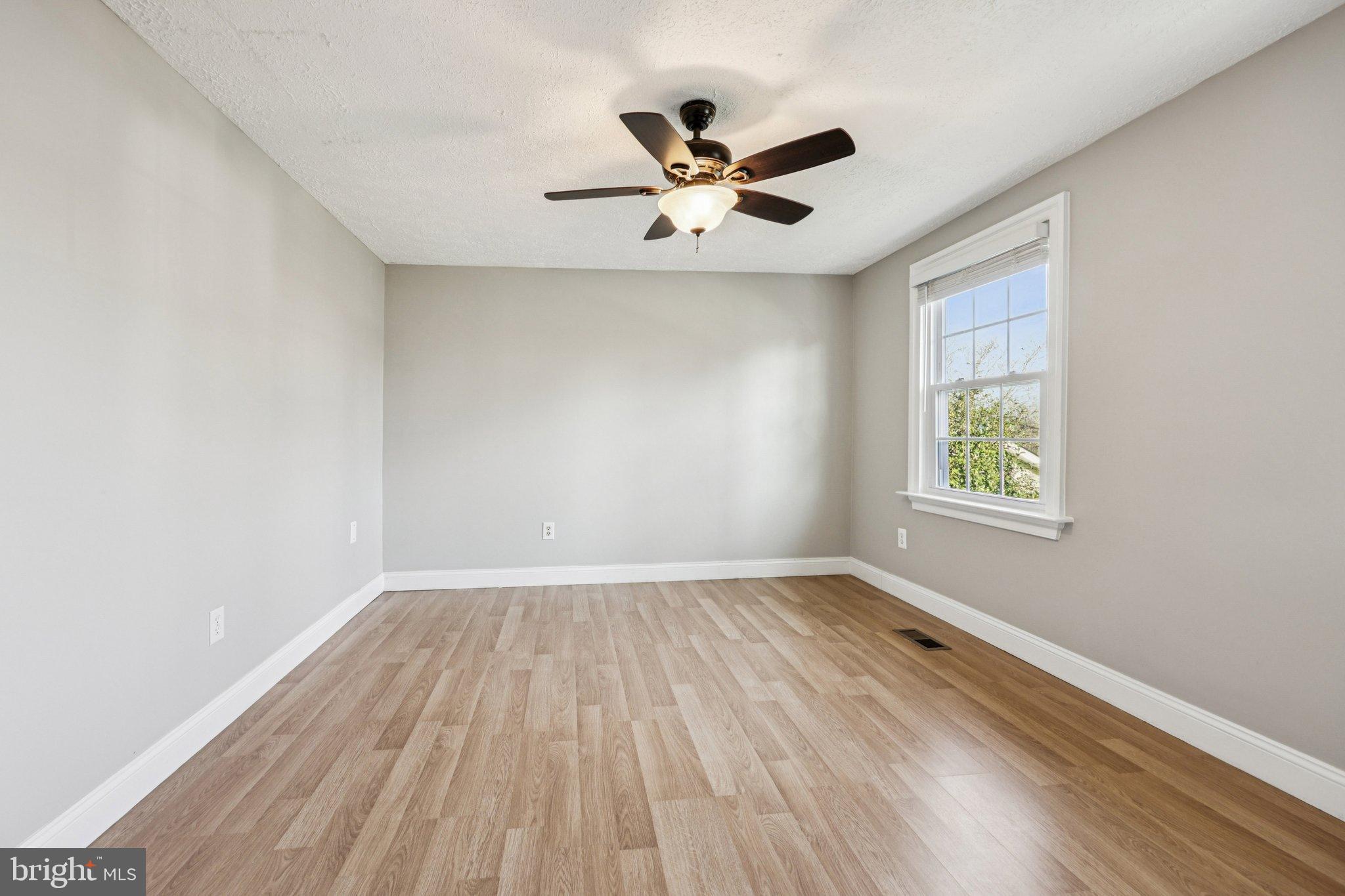 SILVER OAKS - Residential