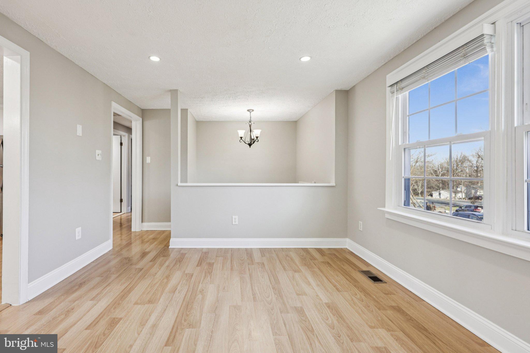 SILVER OAKS - Residential