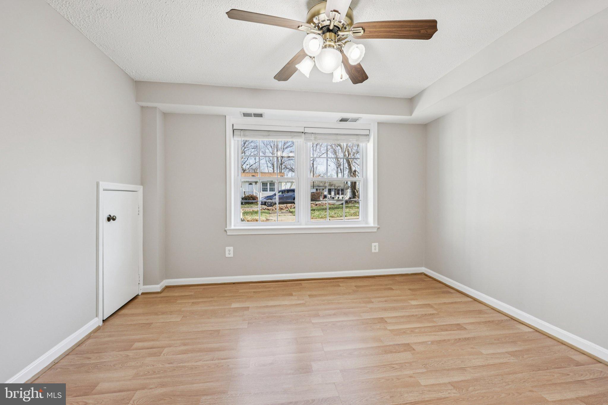 SILVER OAKS - Residential