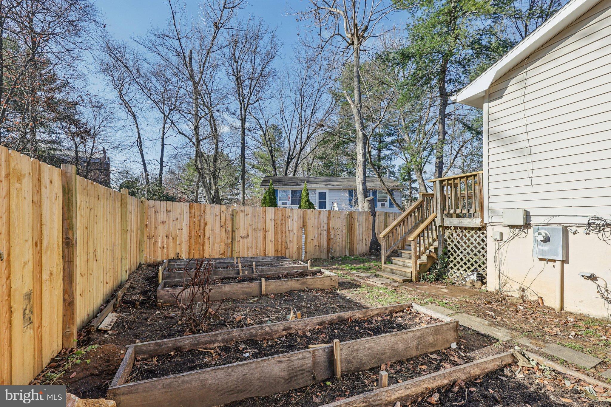 SILVER OAKS - Residential