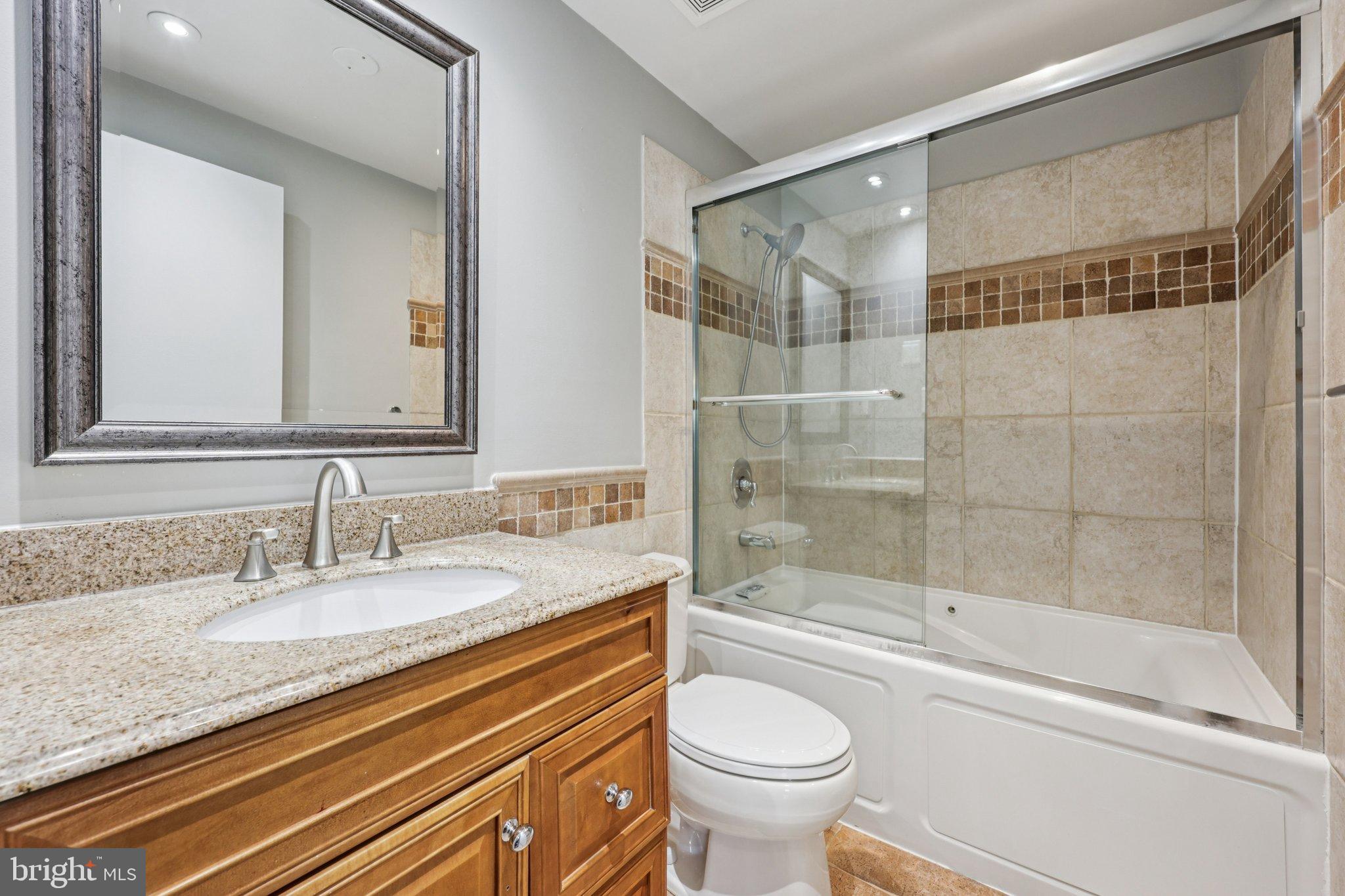 SILVER OAKS - Residential