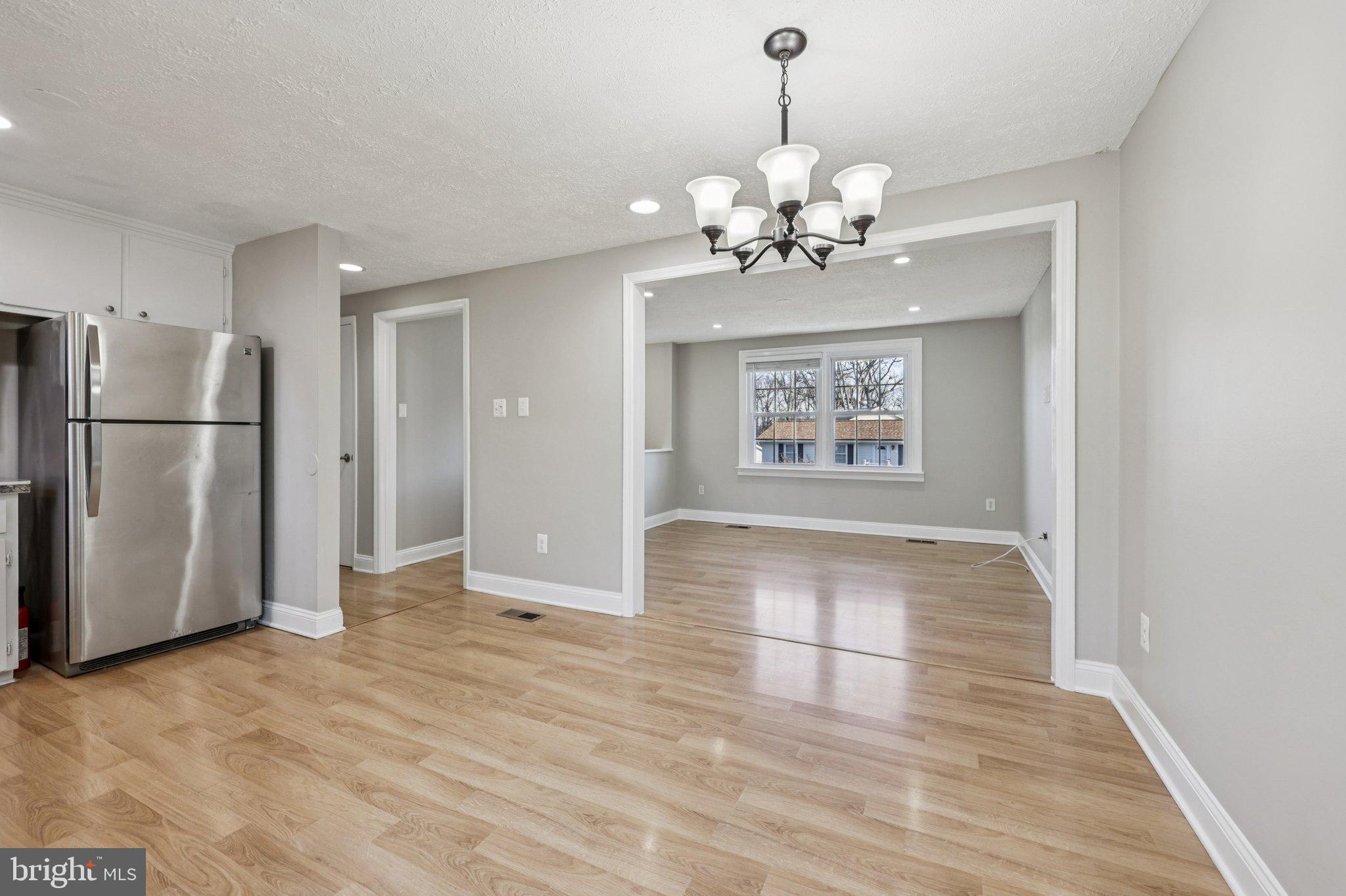 SILVER OAKS - Residential