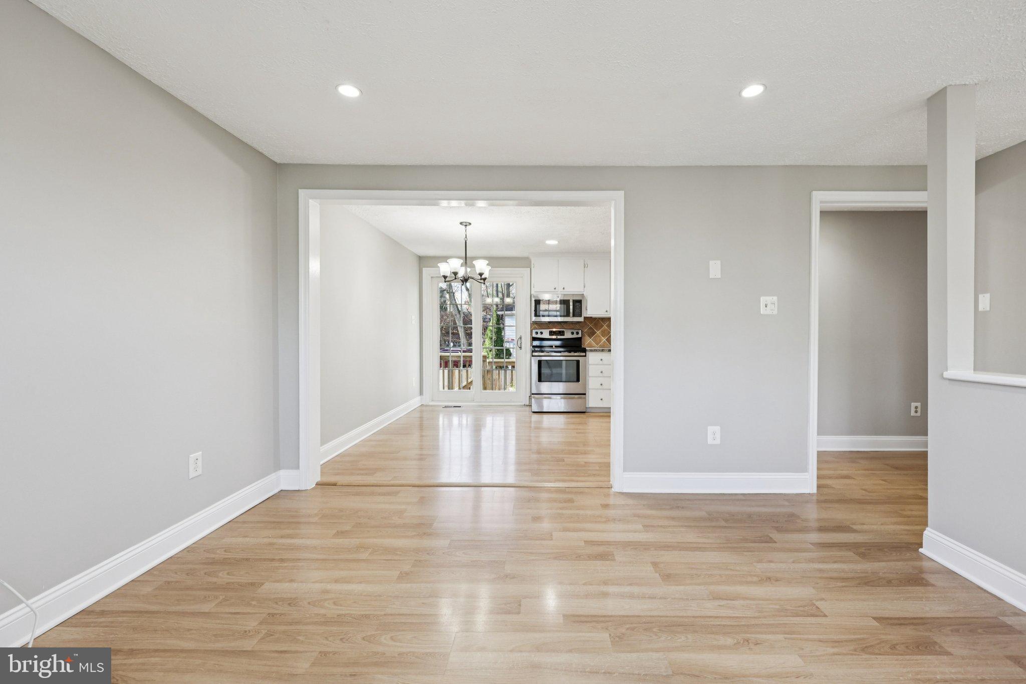 SILVER OAKS - Residential