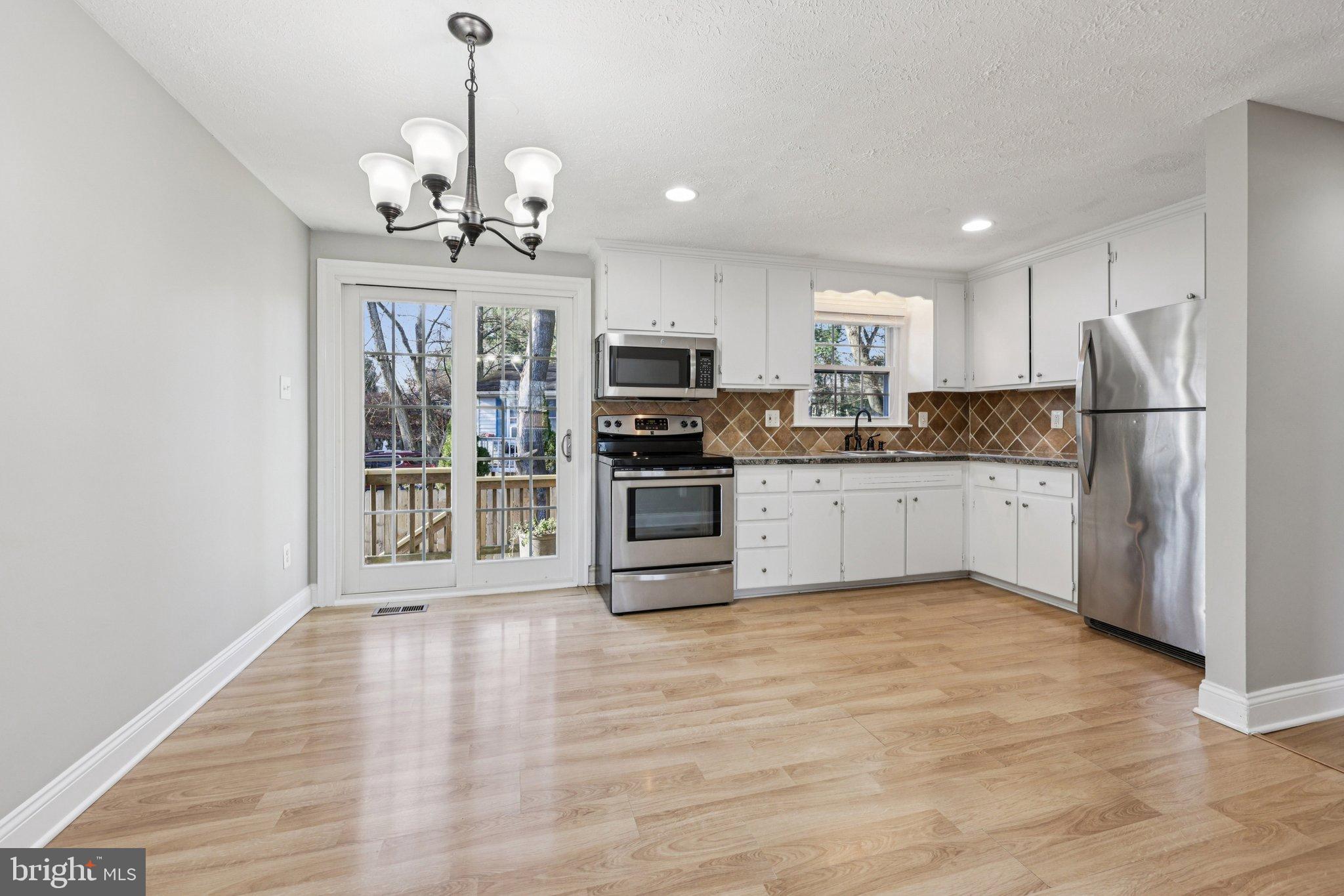 SILVER OAKS - Residential