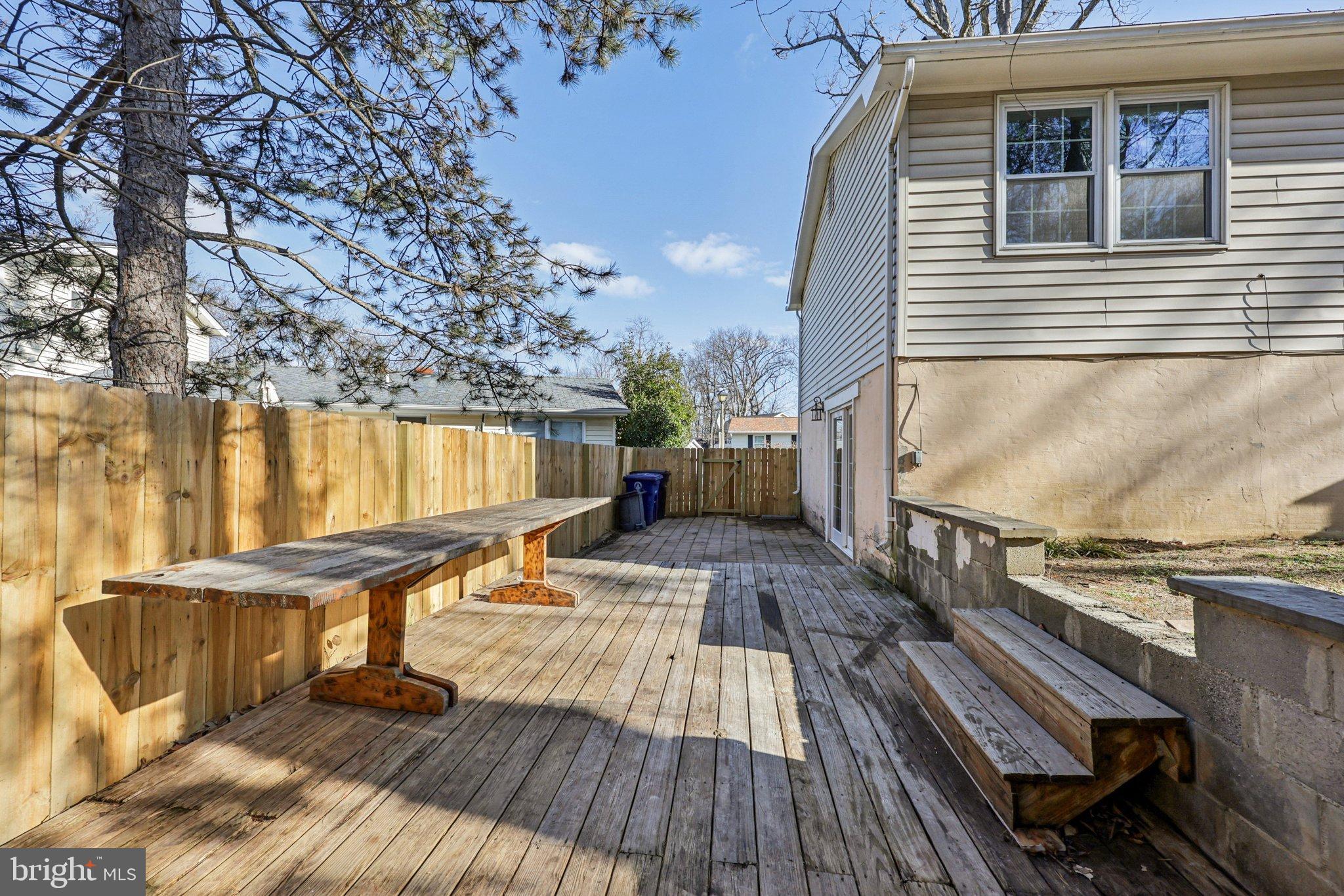 SILVER OAKS - Residential