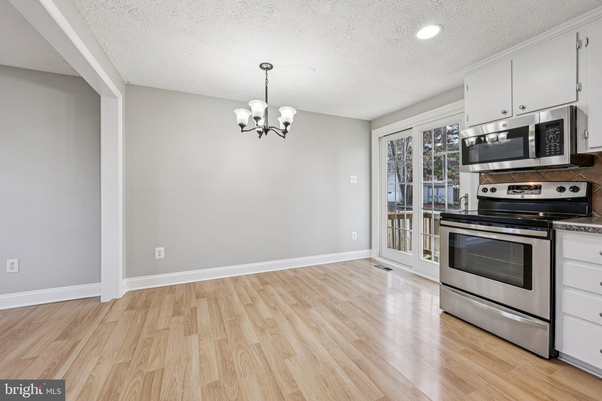 SILVER OAKS - Residential