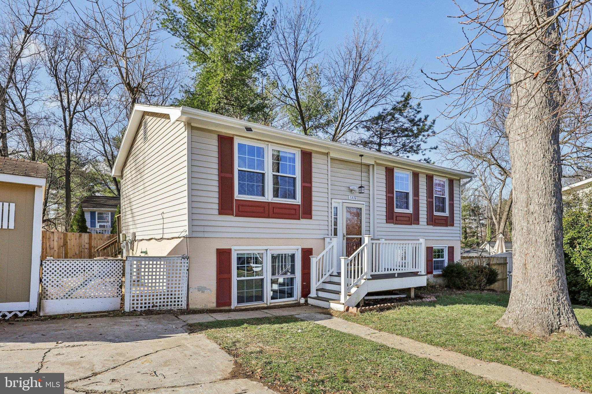 SILVER OAKS - Residential