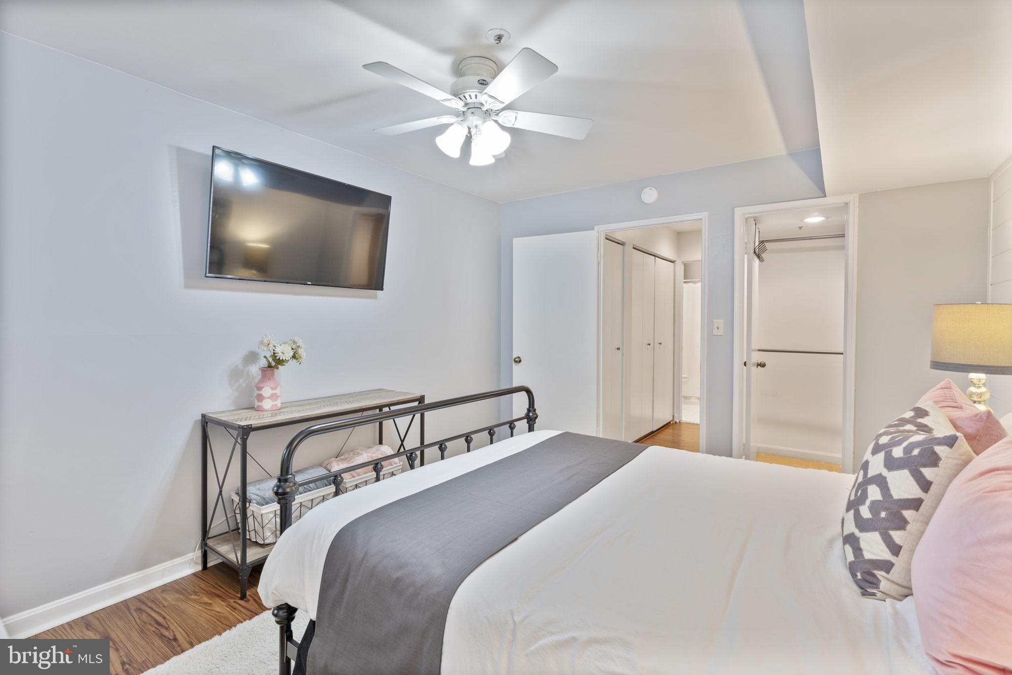 VILLAGE OF DORSEY SEARCH - Residential