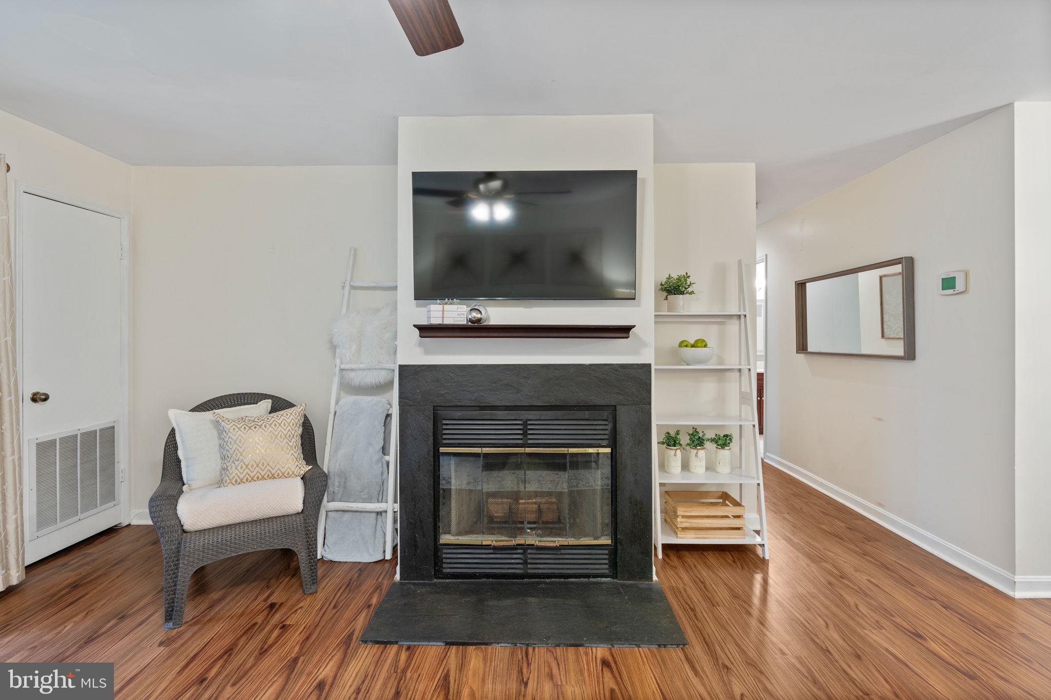 VILLAGE OF DORSEY SEARCH - Residential