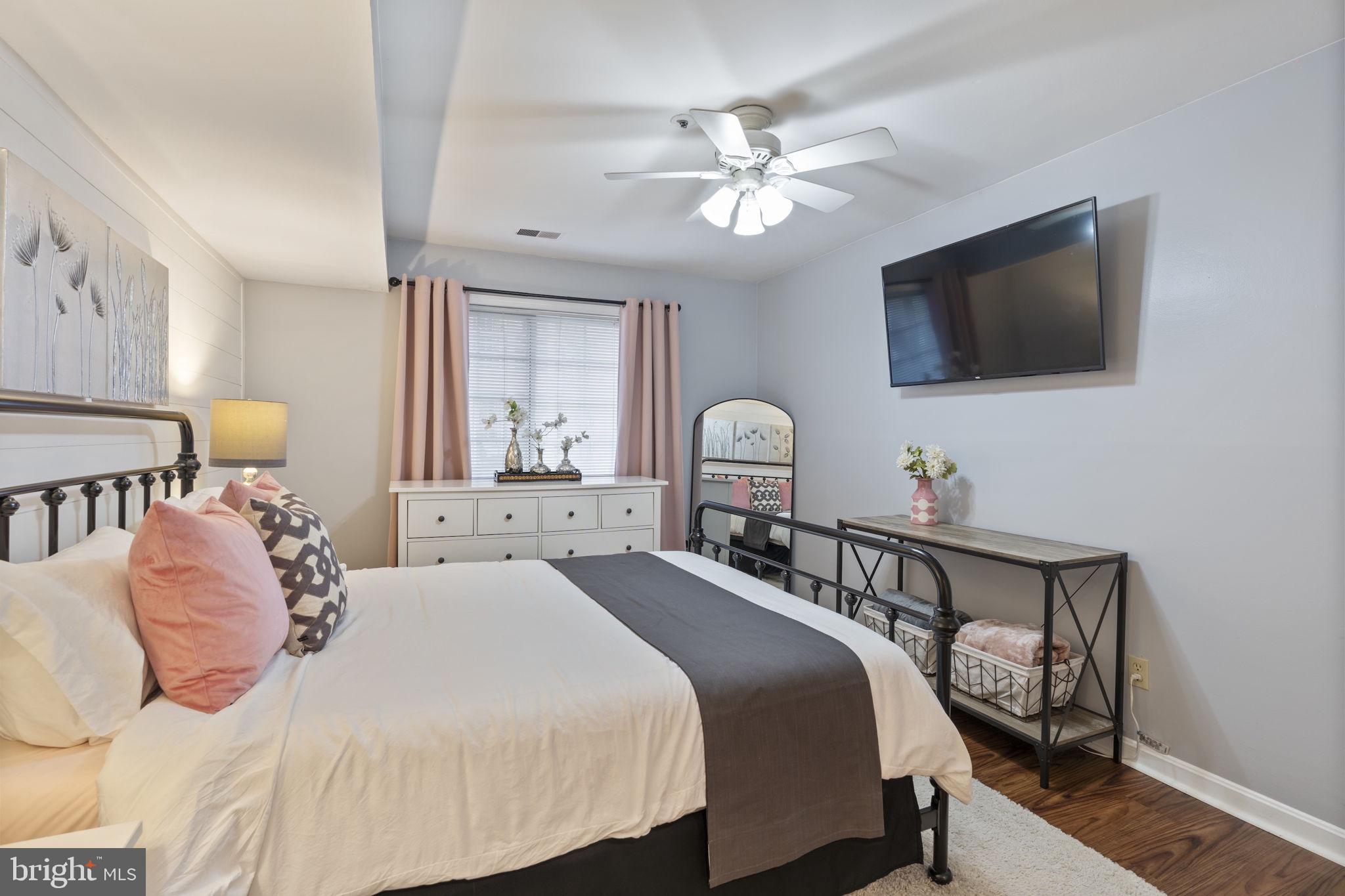 VILLAGE OF DORSEY SEARCH - Residential