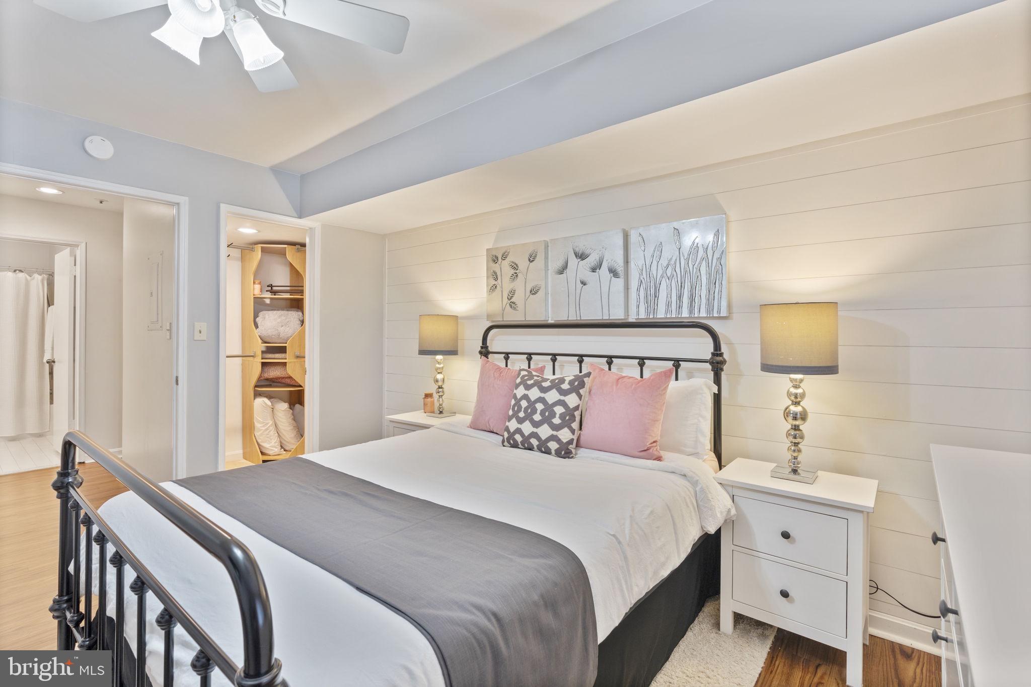 VILLAGE OF DORSEY SEARCH - Residential