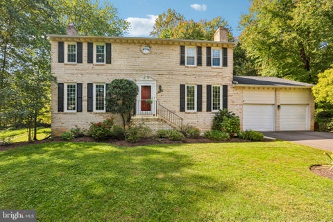 Photo of 1360 Snow Meadow Lane, MCLEAN, VA 22102 (MLS # VAFX2337922)
