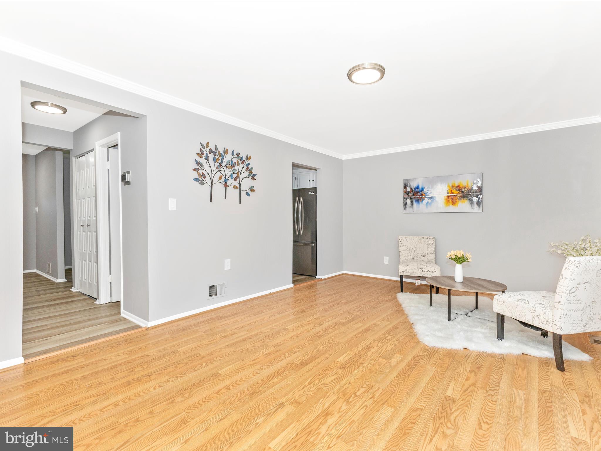 CROFTON SQUARE - Residential